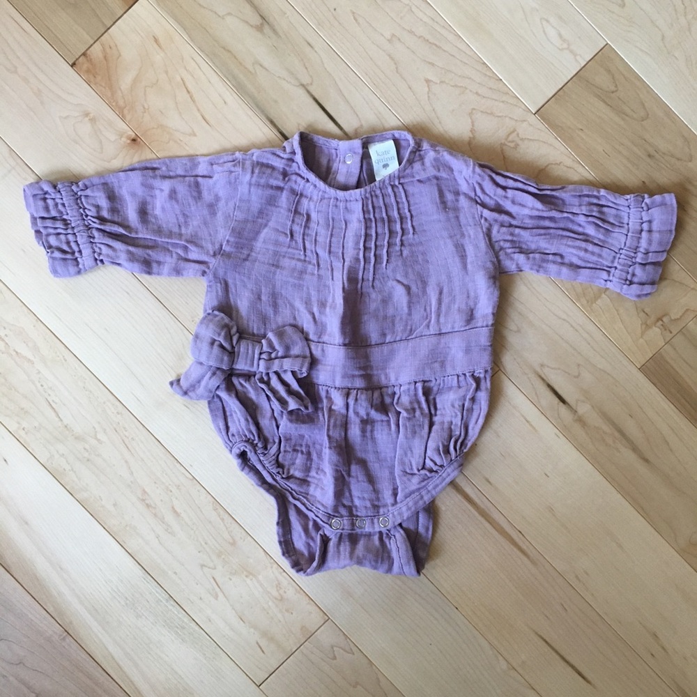 3-6m Kate Quinn long sleeve bow bubble bodysuit
